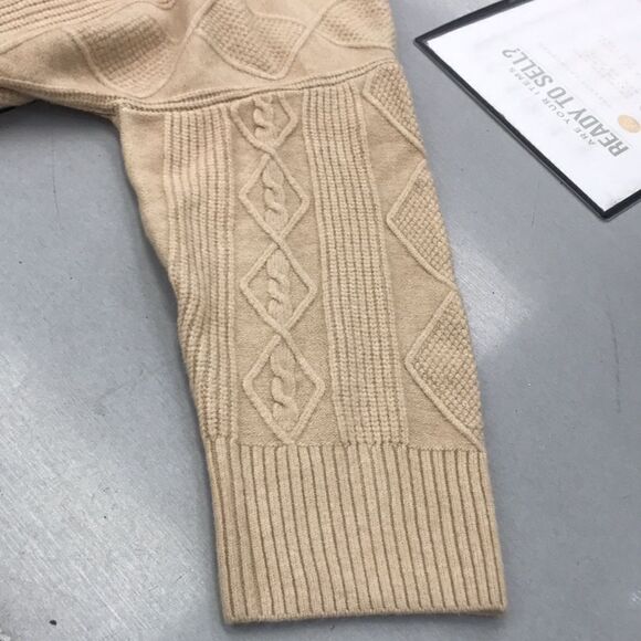 MNG Sweater  - Picture 3 of 15